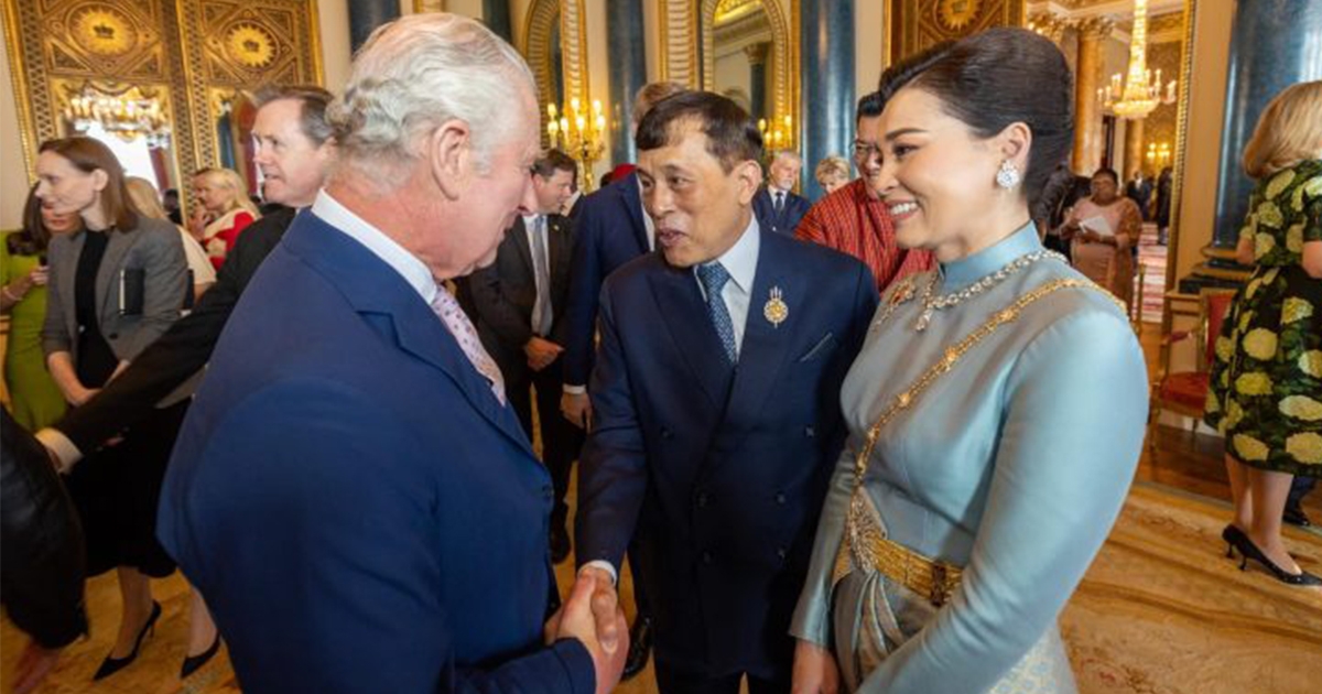 ในหลวง-พระราชินี ทรงร่วมงานเลี้ยงรับรองพระราชพิธีบรมราชาภิเษก สมเด็จพระเจ้าชาลส์ที่ 3